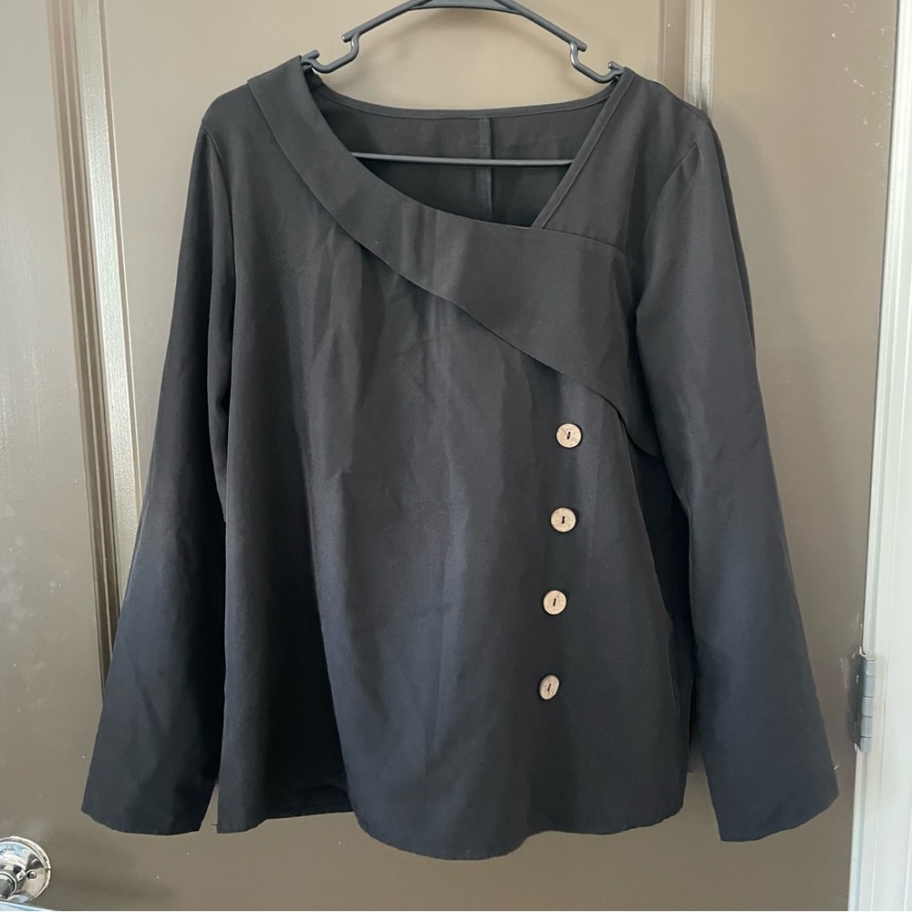 YOINS Black Asymmetrical Buttoned Blouse